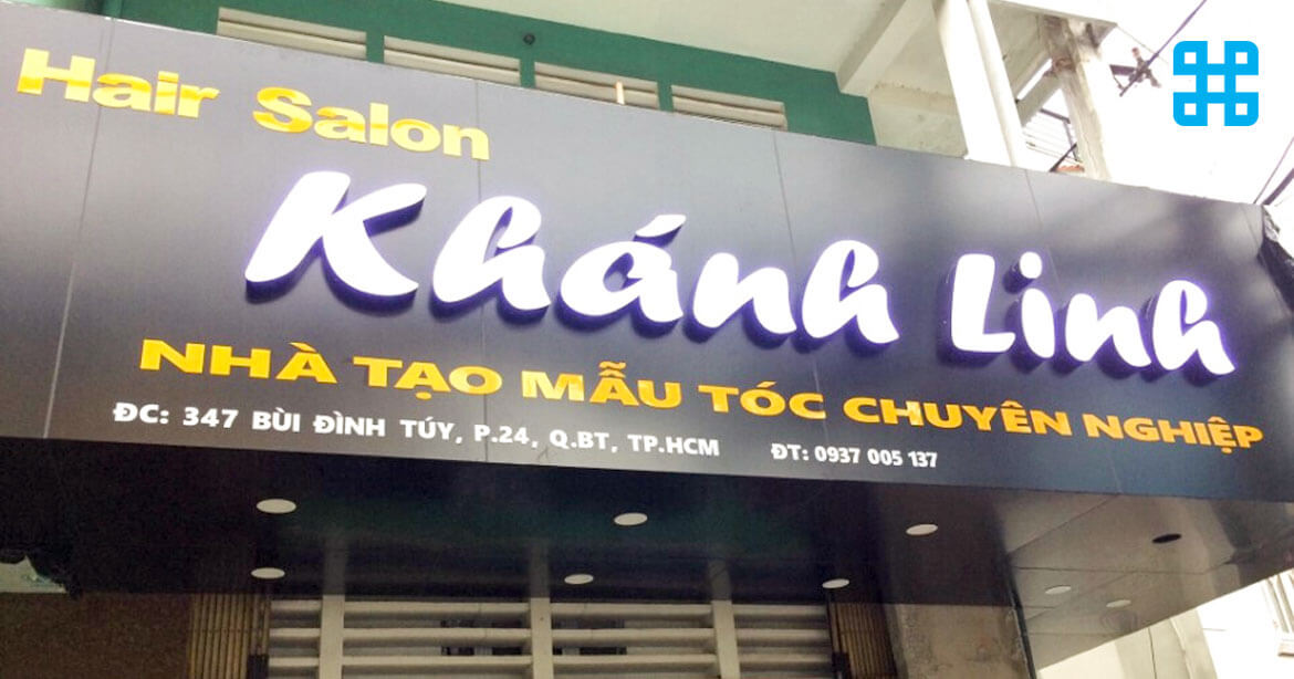 bề mặt bảng hiệu alu thường được gia công khác so với vật liệu khác