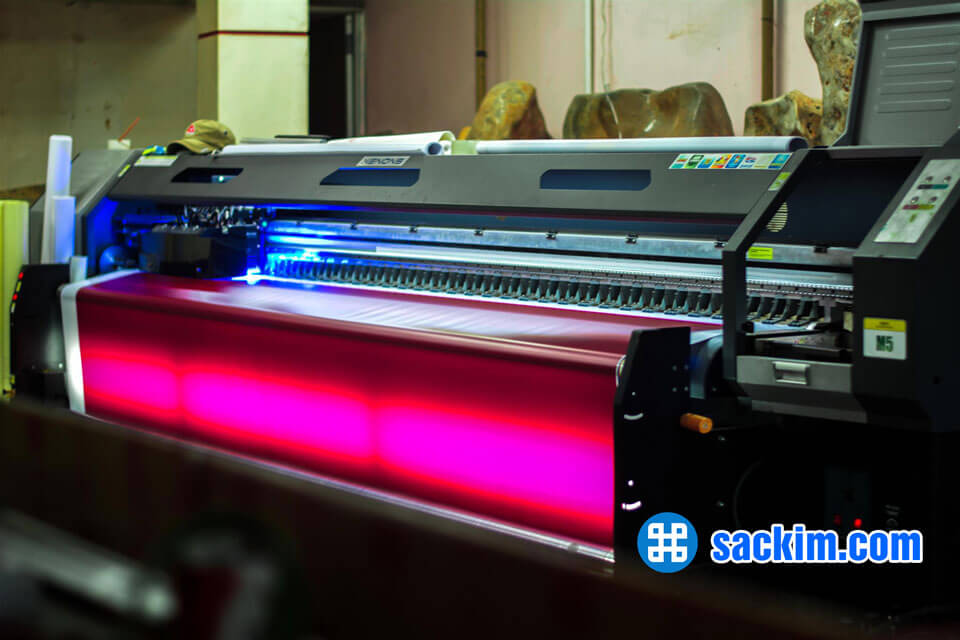 Góc nhìn máy in uv tổng thể