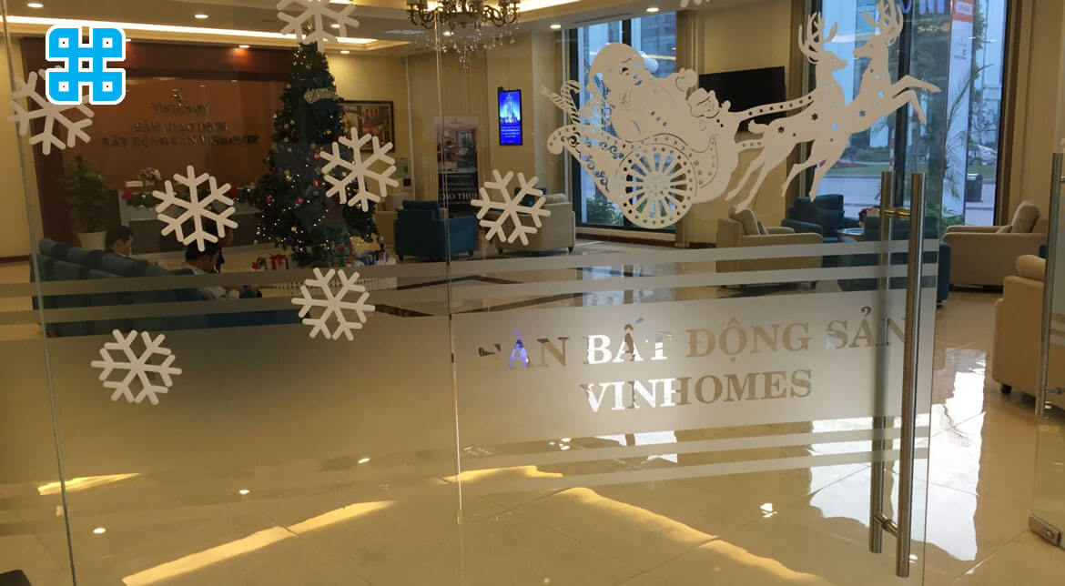 mẫu dán decal cửa bất động sản vinhomes