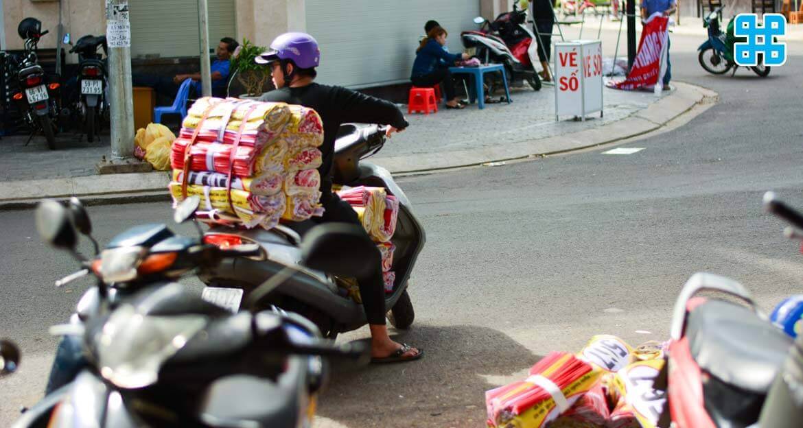 nhân viên giao hàng hiflex tận nhà TPHCM