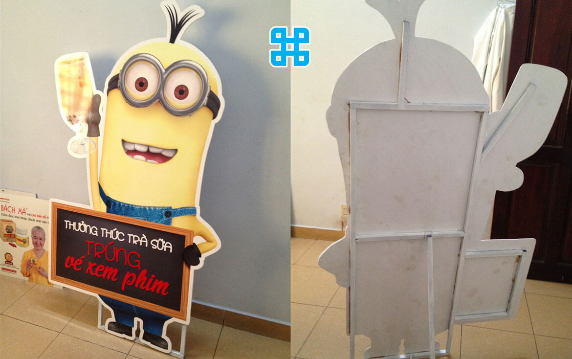 standee pp đứng dựng mô hình