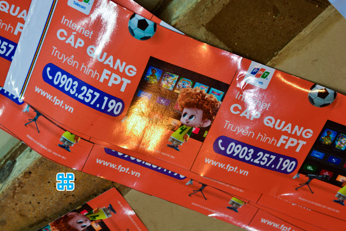 In decal số lượng lớn cho công ty FPT