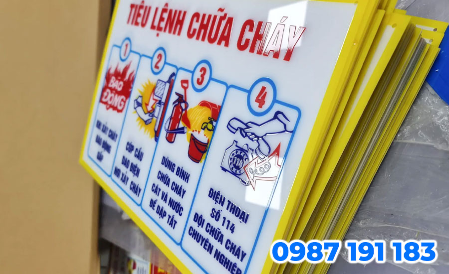 In uv trên mica khổ lớn dùng làm biển báo phòng cháy chữa cháy