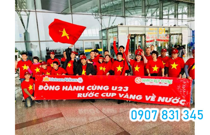 Mẫu băng rôn của hãng hàng không VietNam Airline dành cho các cổ động viên sang nước ngoài cổ vũ bóng đá