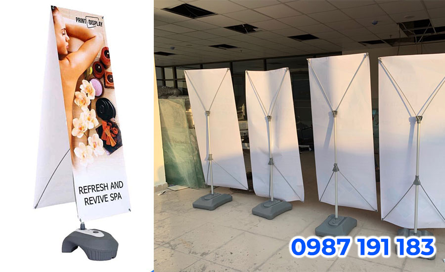 Hình ảnh mẫu standee đế nước