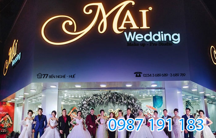 Mẫu bảng hiệu phát sáng về đêm đẹp của cửa hàng Mai Wedding