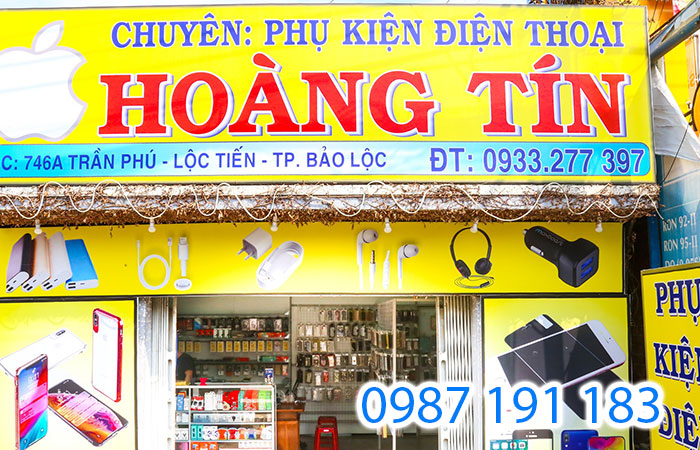 Mẫu bảng hiệu đẹp của cửa hàng phụ kiện điện thoại Hoàng Tín
