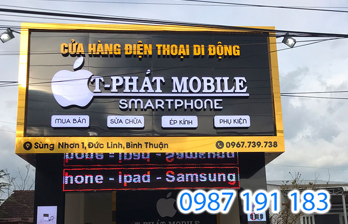 Mẫu biển của cửa hàng điện thoại di động T Phát Mobile