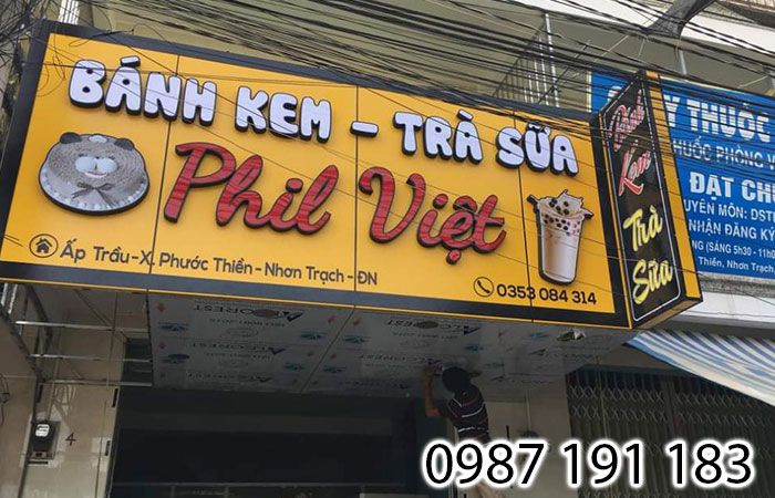 Mẫu 7 - bảng hiệu tiệm bánh kem, trà sữa Phil Việt