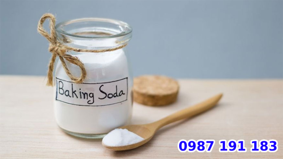 Baking soda có thể tẩy mực in trên giấy rất tốt