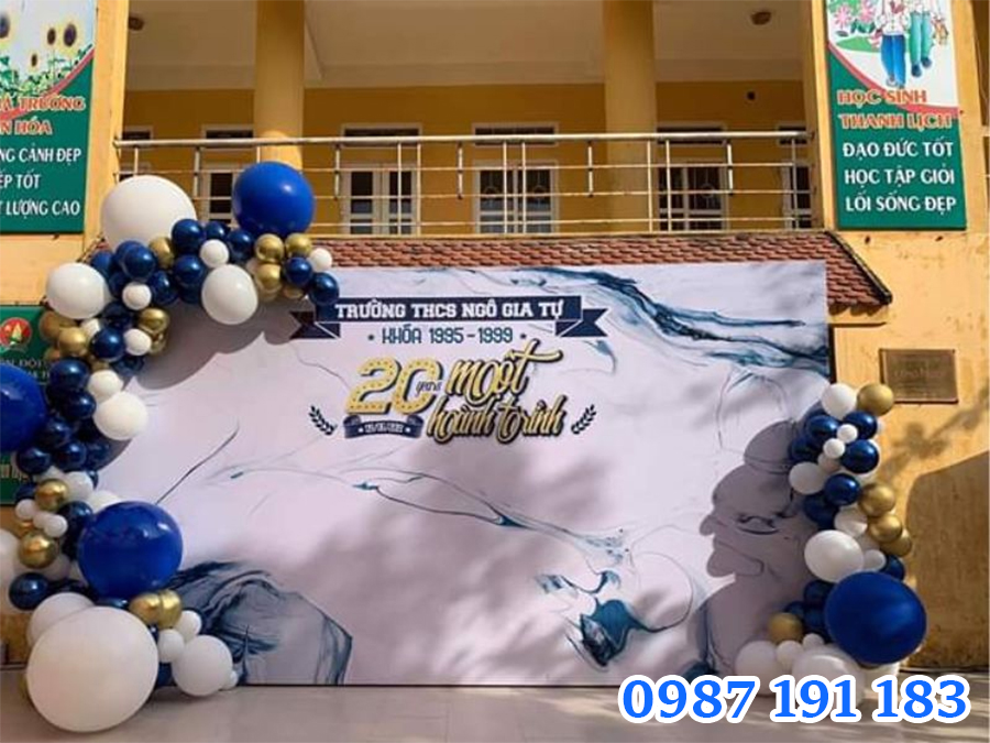 mẫu 2 backdrop họp lớp đẹp 2025