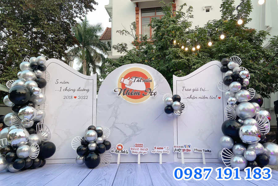 Mẫu backdrop tất niên rực rỡ và đẹp mắt mẫu 8