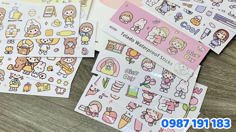 Sticker chống nước là gì? Dịch vụ in sticker chống nước tại Sắc Kim