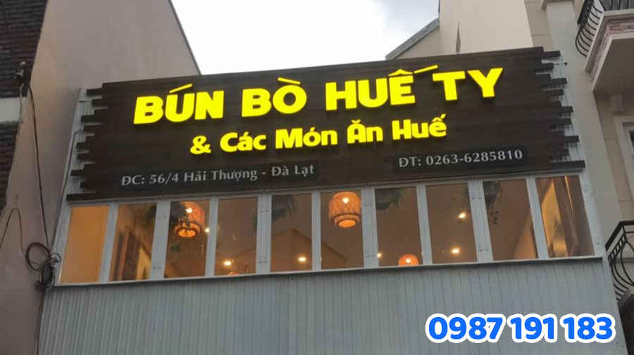 Thế nào là bảng hiệu bún bò Huế đẹp? Địa chỉ làm bảng hiệu uy tín tại HCM