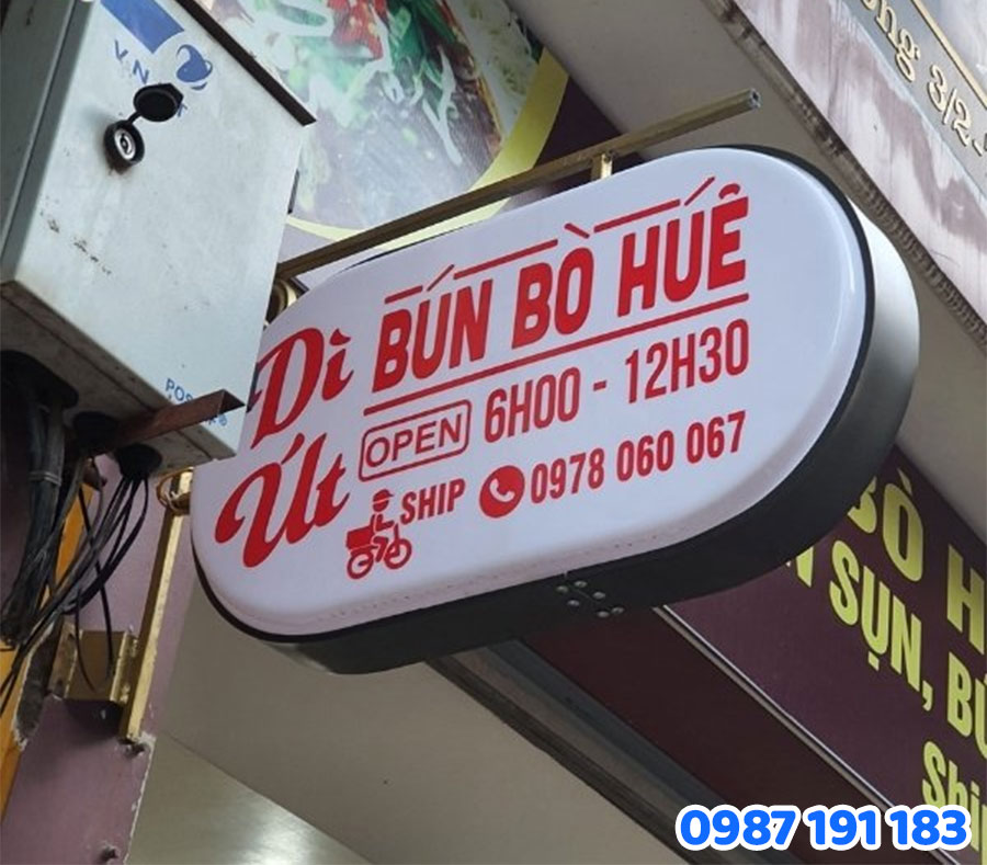 Mẫu 06 bảng hiệu bún bò Huế đẹp