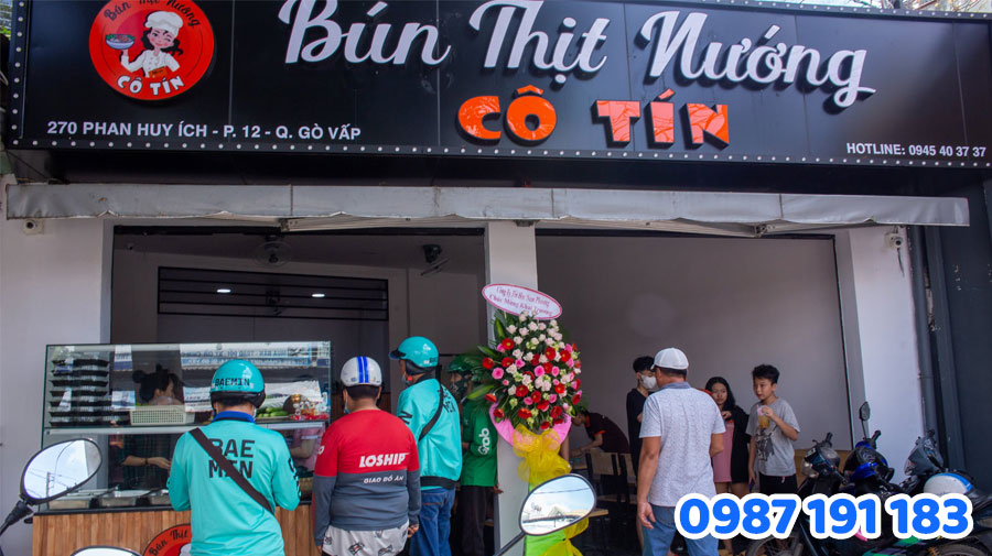 Bảng hiệu bún thịt nướng – Yếu tố không thể thiếu khi mở quán