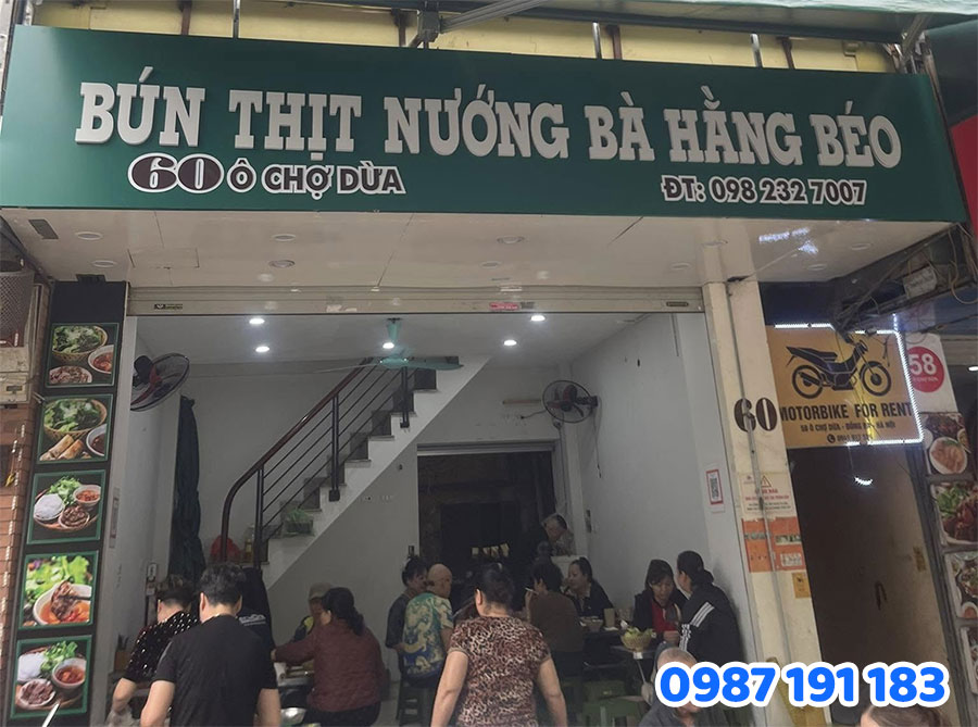 Đặc trưng bảng hiệu bán bún thịt nướng
