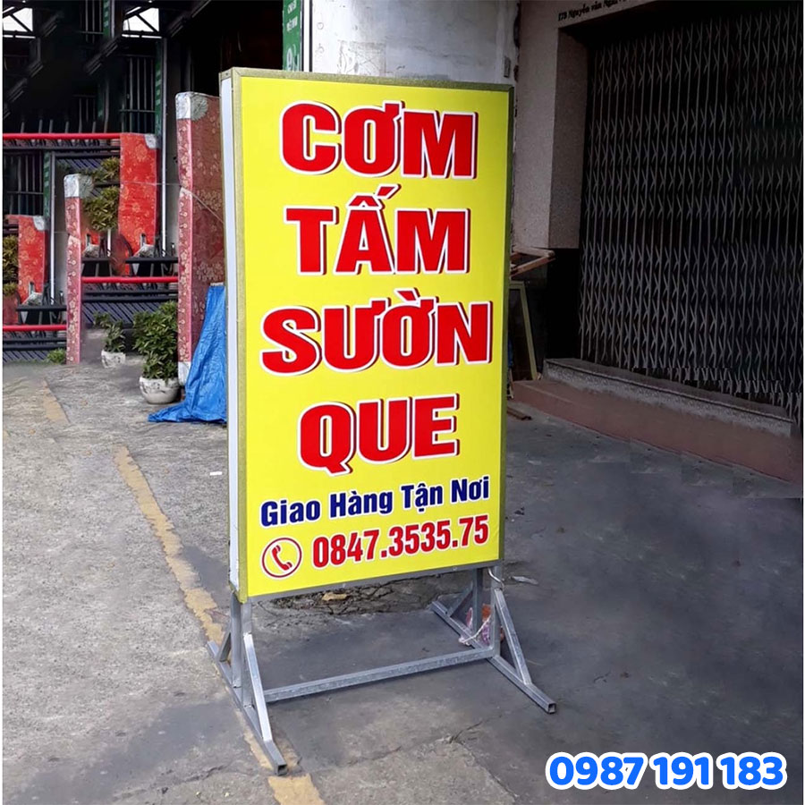 bảng chân đứng tại Sắc Kim mẫu 03