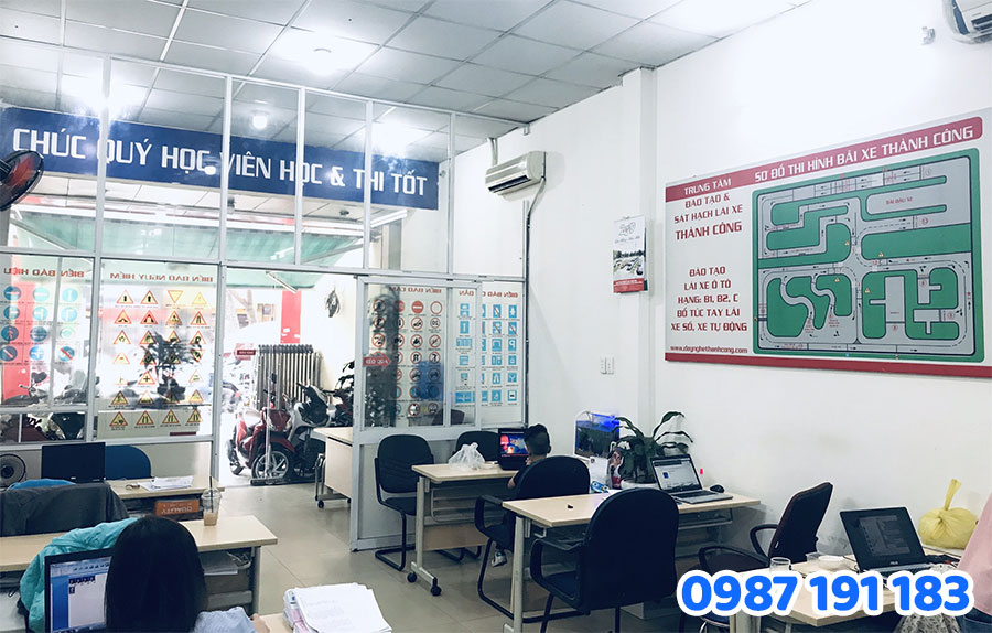 Decal dán xe, decal kính văn phòng