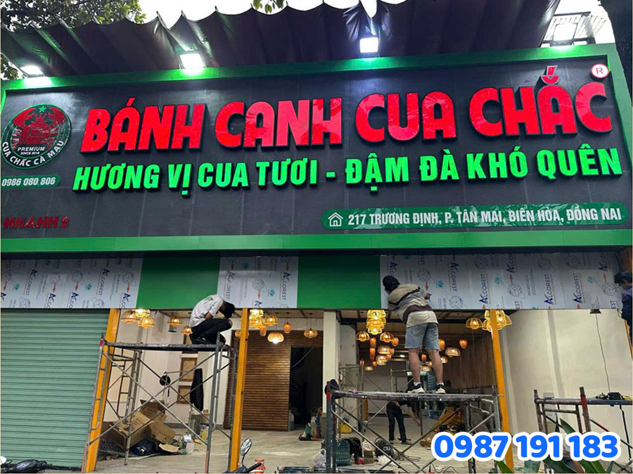 Tại sao nên đầu tư bảng hiệu bài bản cho quán bánh canh?