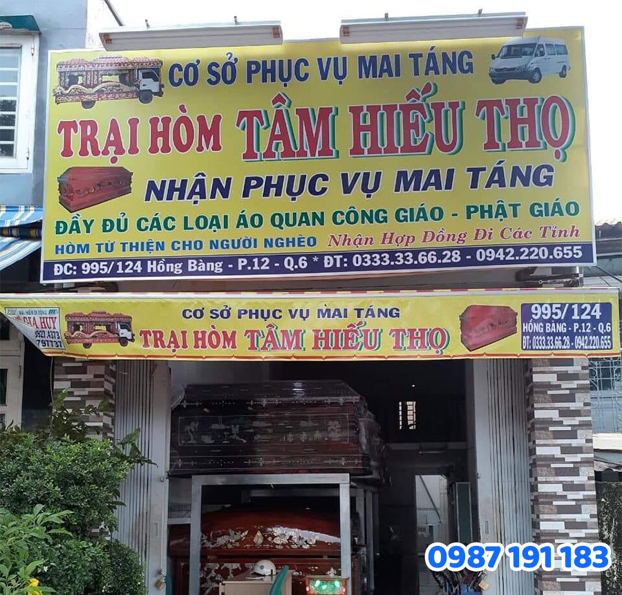 Chất liệu làm bảng hiệu mai táng phù hợp