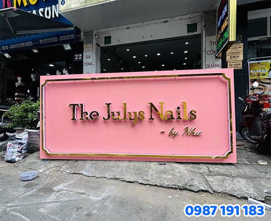 Mẫu thiết kế bảng hiệu màu hồng mẫu số 1