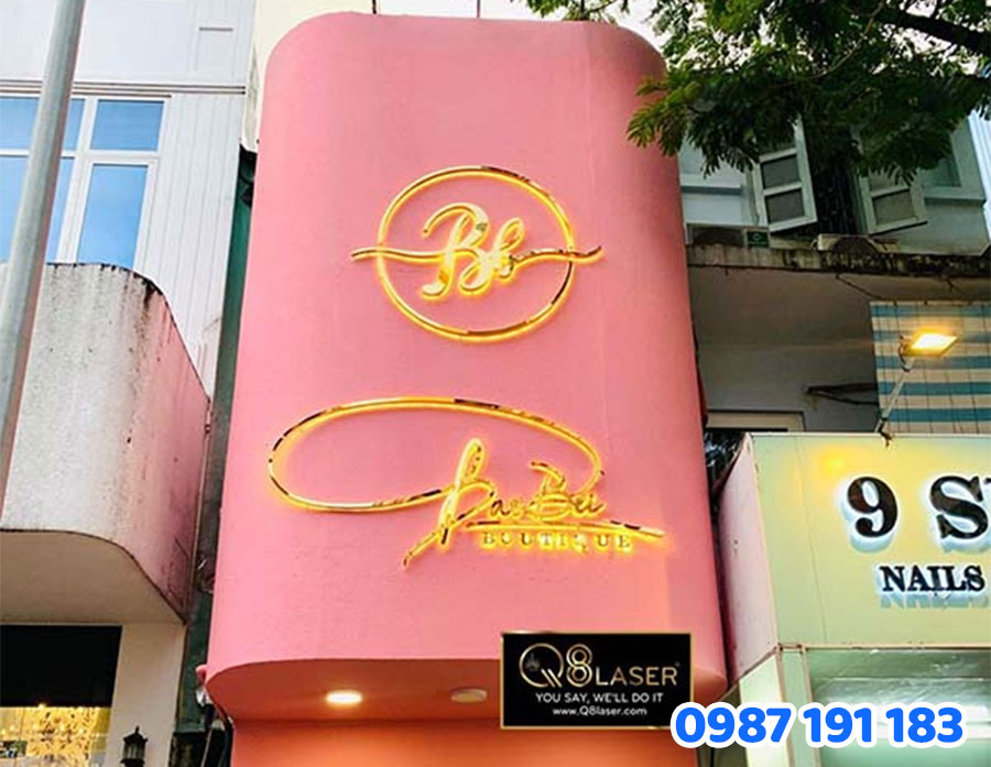 Mẫu thiết kế bảng hiệu màu hồng mẫu số 2