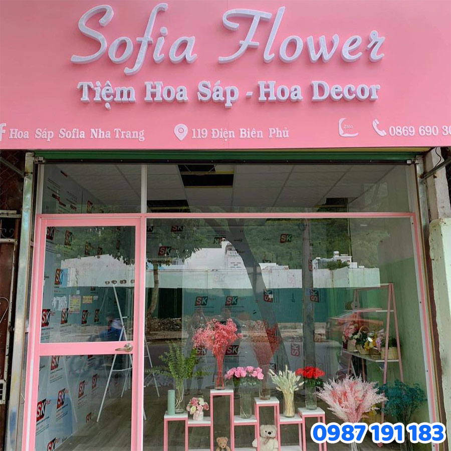 Mẫu thiết kế bảng hiệu màu hồng mẫu số 4