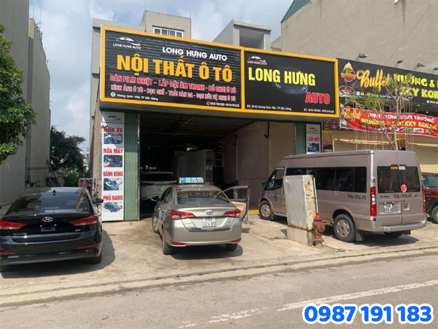 Mẫu bảng hiệu salon ô tô số 4 đẹp – sang trọng – hiện đại