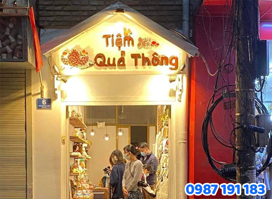 Mẫu 06 bảng hiệu phụ kiện quà tặng đẹp, nổi bật tại TP.HCM