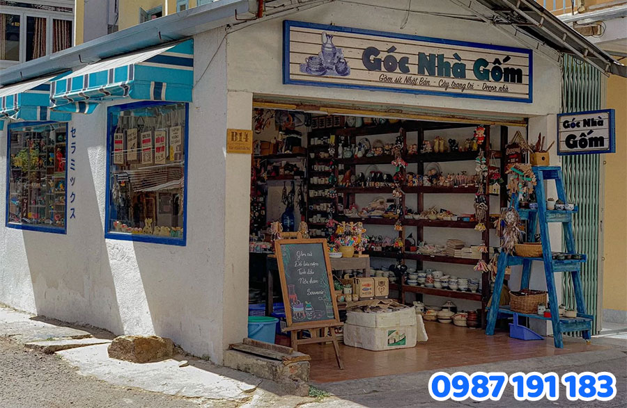 Mẫu 02 bảng hiệu phụ kiện quà tặng đẹp, nổi bật tại TP.HCM