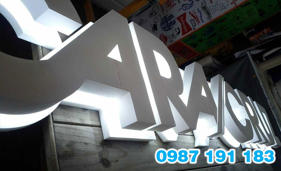 Thi công chữ nổi 3D cửa lớn cho công ty tại TPHCM