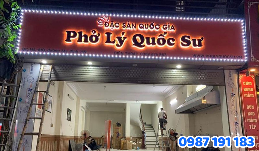 Mẫu bảng hiệu quán phở đẹp số 4
