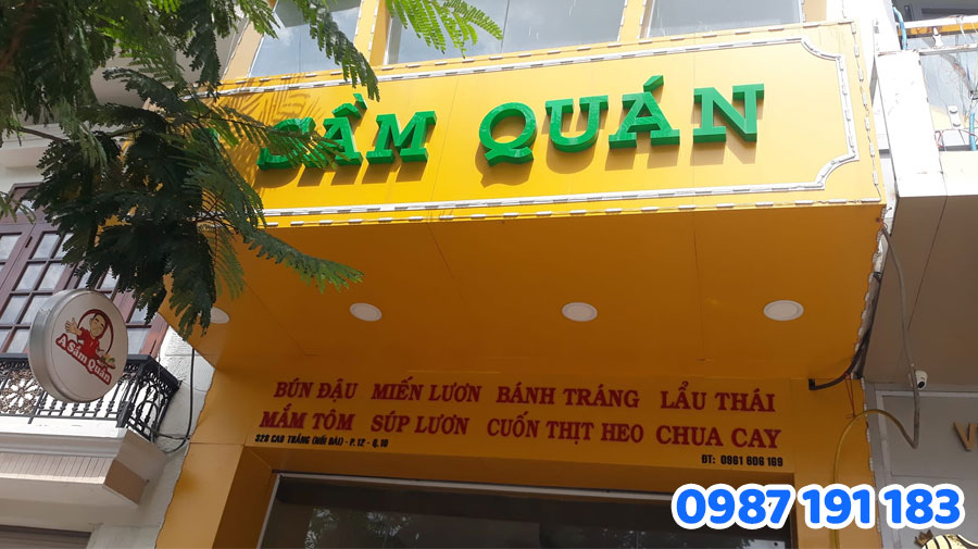 Vì sao cần bảng hiệu ăn uống chuyên nghiệp? 5+ Mẫu bảng hiệu “HOT TREND”