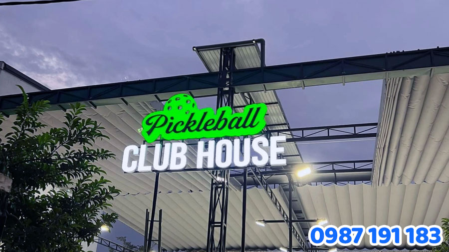 Bảng hiệu Pickleball cần chuyên nghiệp. Vì sao? Yếu tố quan trọng khi thiết kế?