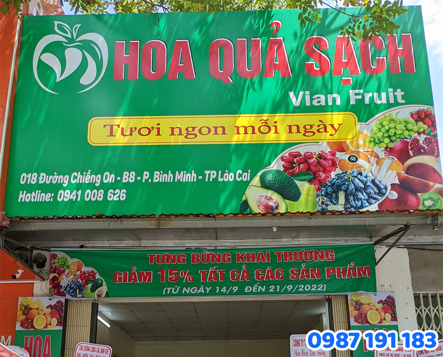 bạt Hiflex bạn có thể dễ dàng thay đổi nội dung khi cần thiết mà không tốn quá nhiều thời gian, chi phí