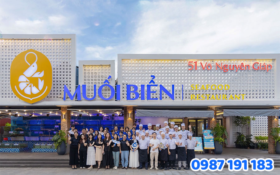 Bảng hiệu inox chữ nổi
