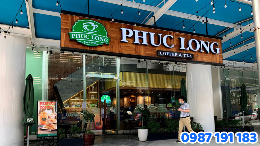 Vì sao Bảng hiệu trà sữa Phúc Long luôn nổi bật và cuốn hút?