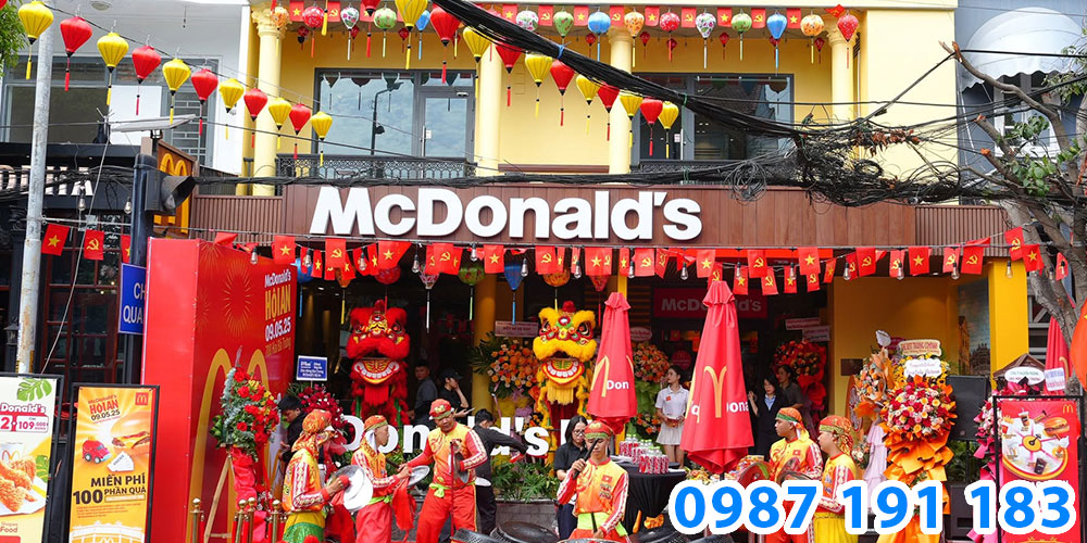 Mẫu bảng hiệu cửa hàng đồ ăn nhanh McDonald's 02