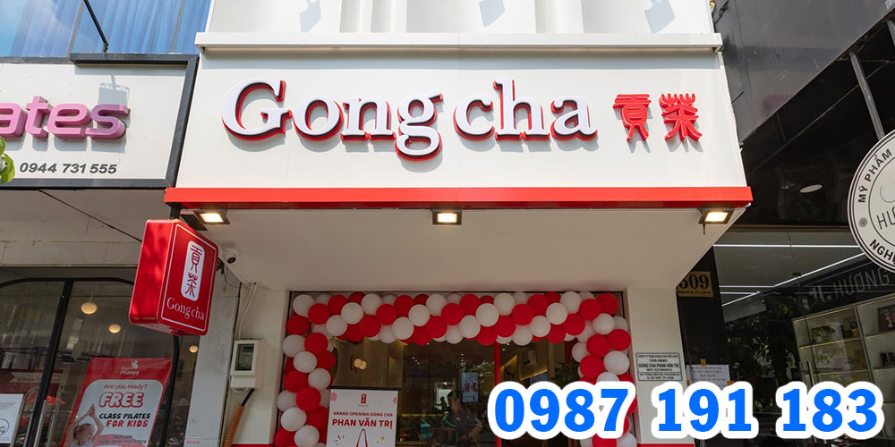 Nên thiết kế bảng hiệu để khách hàng dễ dàng nhận diện