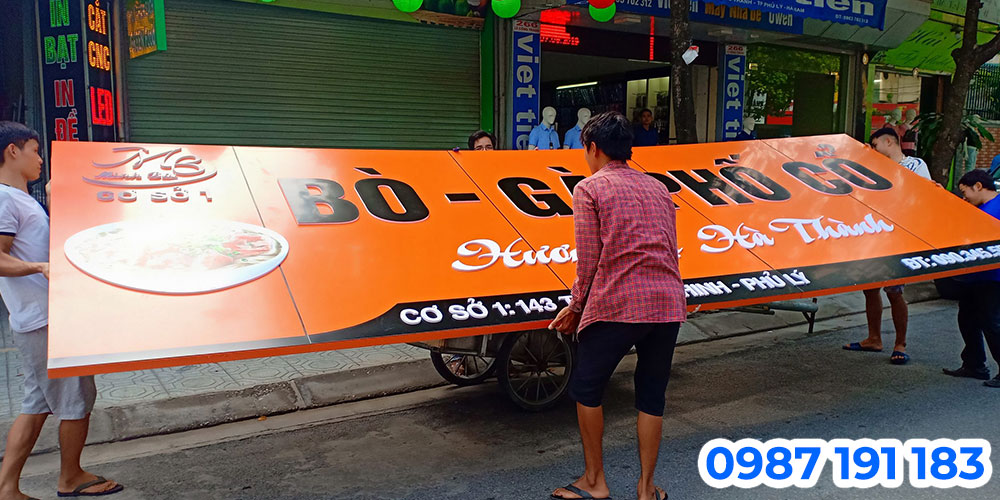 Thiết kế bảng hiệu đẹp để khách hàng dễ dàng nhận diện