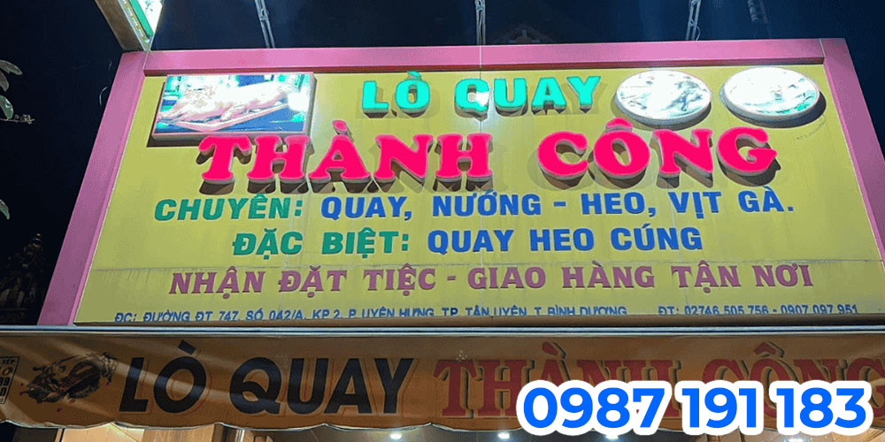 Hệ thống đèn chiếu sáng sẽ giúp bảng hiệu kinh doanh về đêm tốt