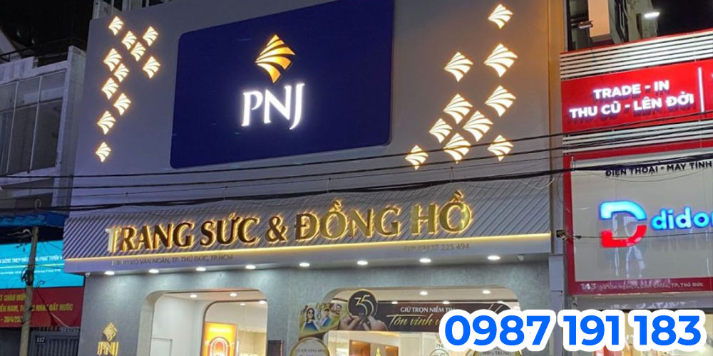 Mẫu bảng hiệu tiệm vàng đẹp sẽ giúp khách hàng dễ dàng nhận diện